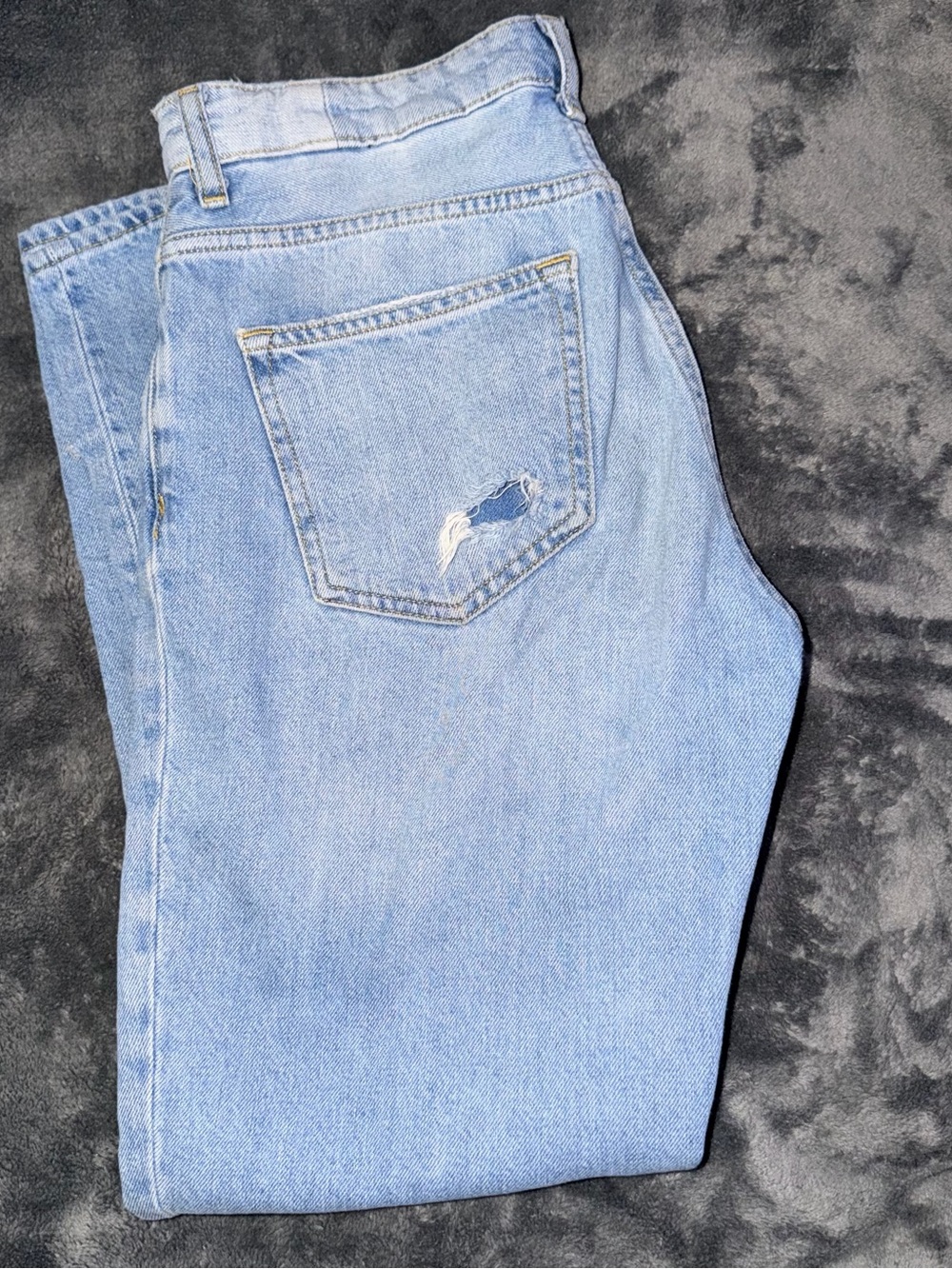 H&M Low Rise Boyfriend Jeans - Picture 4 of 6